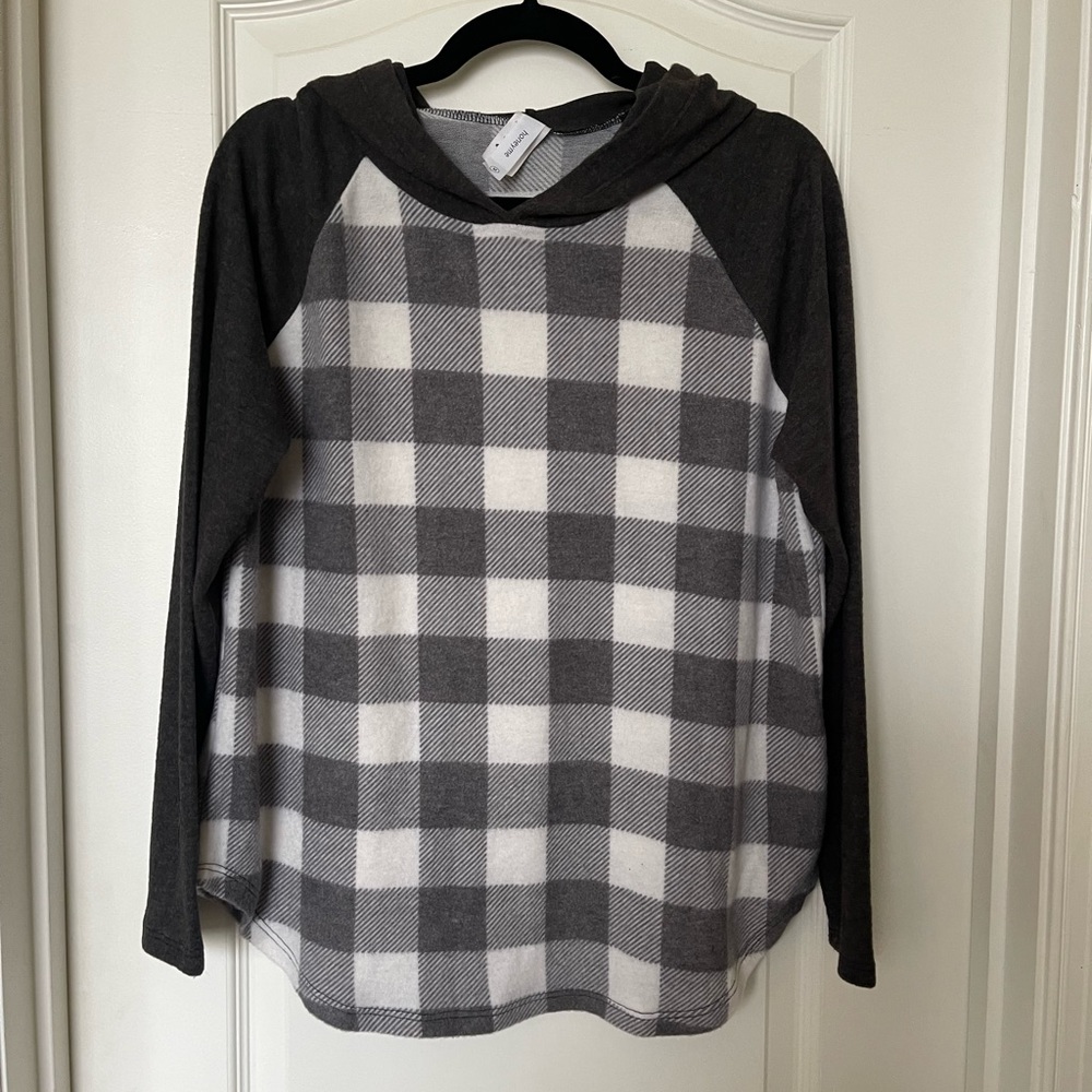 HoneyMe super soft charcoal gray and light gray plaid hoodie size Medium…